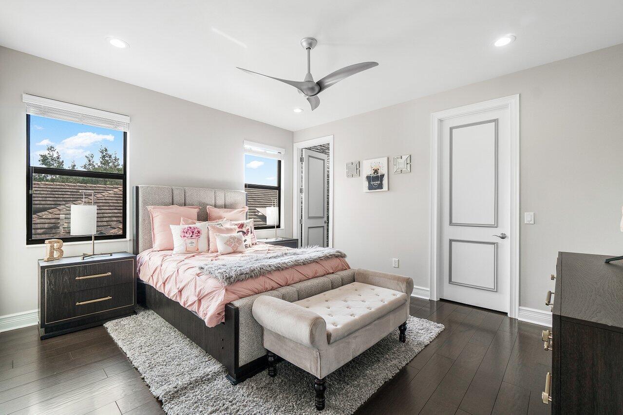 9736 Vitrail Lane
