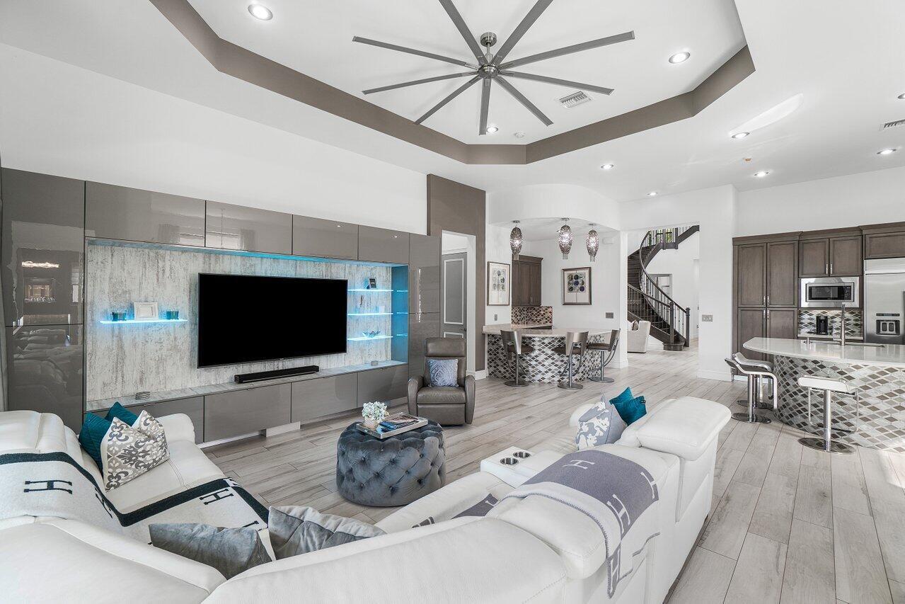 9736 Vitrail Lane