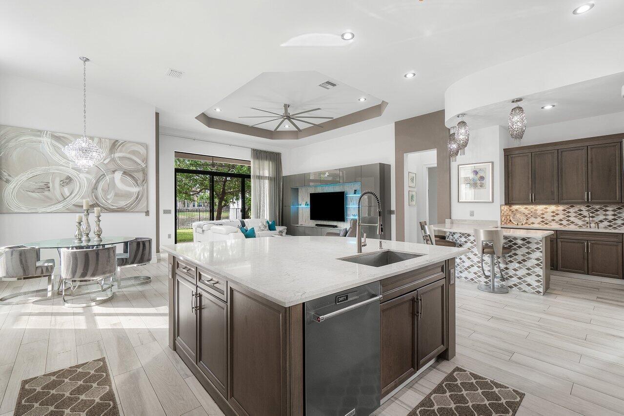 9736 Vitrail Lane