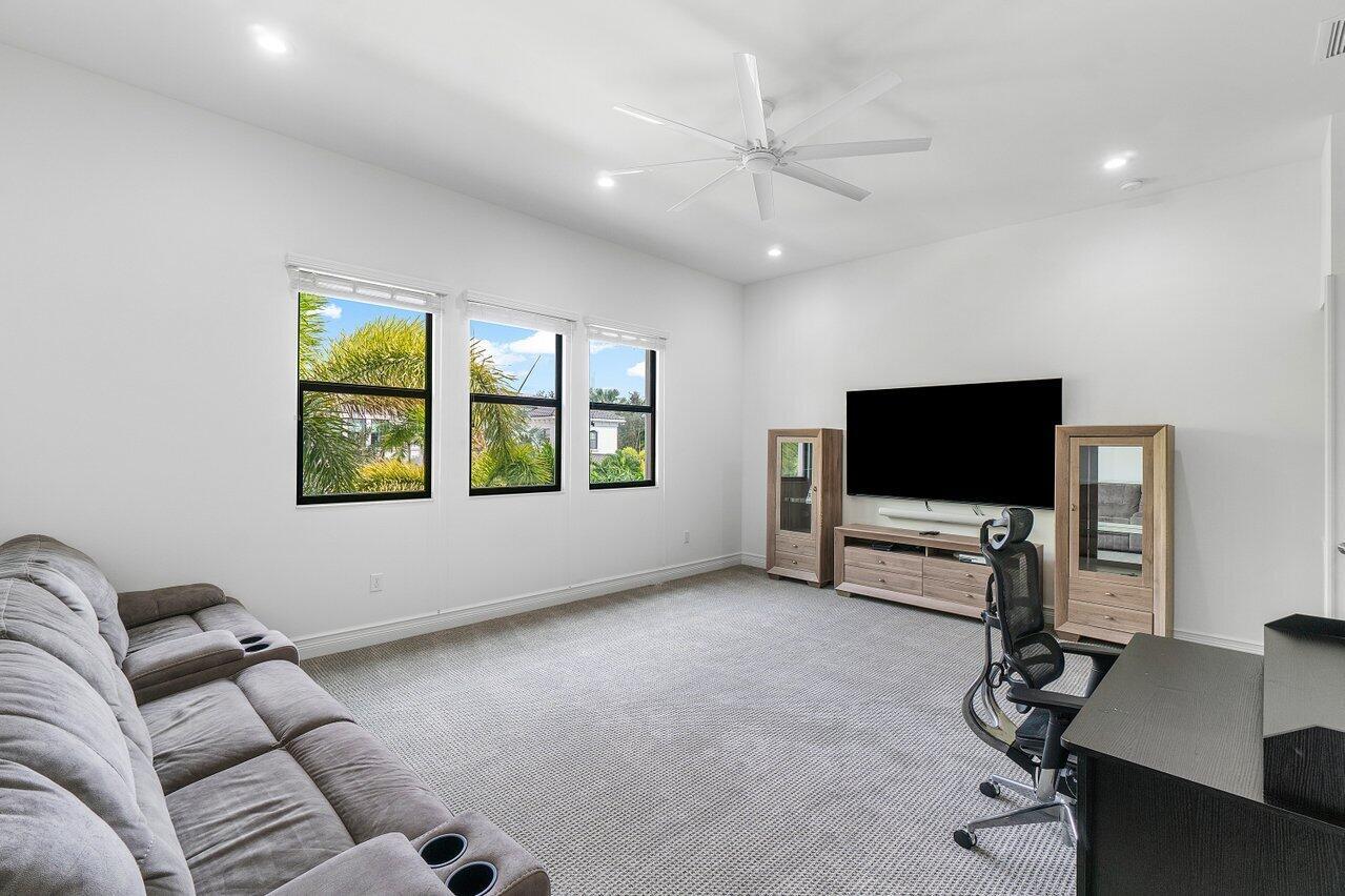 9736 Vitrail Lane
