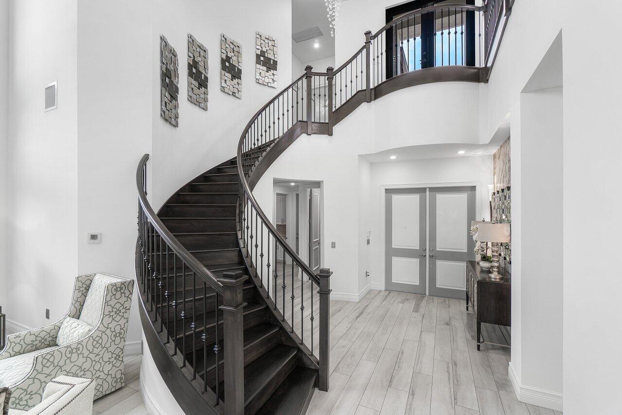 9736 Vitrail Lane