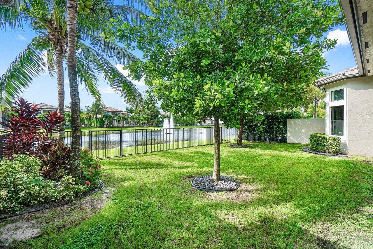9736 Vitrail Lane