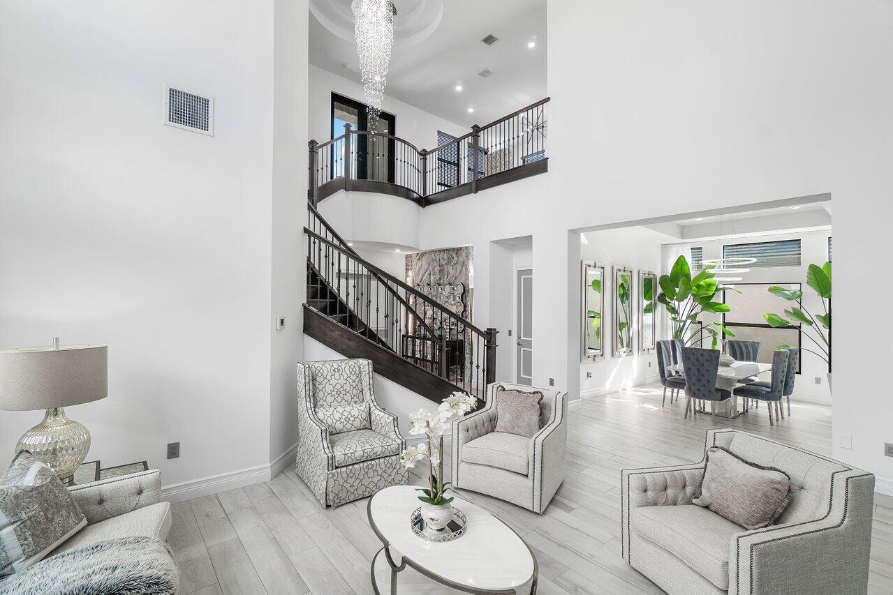 9736 Vitrail Lane