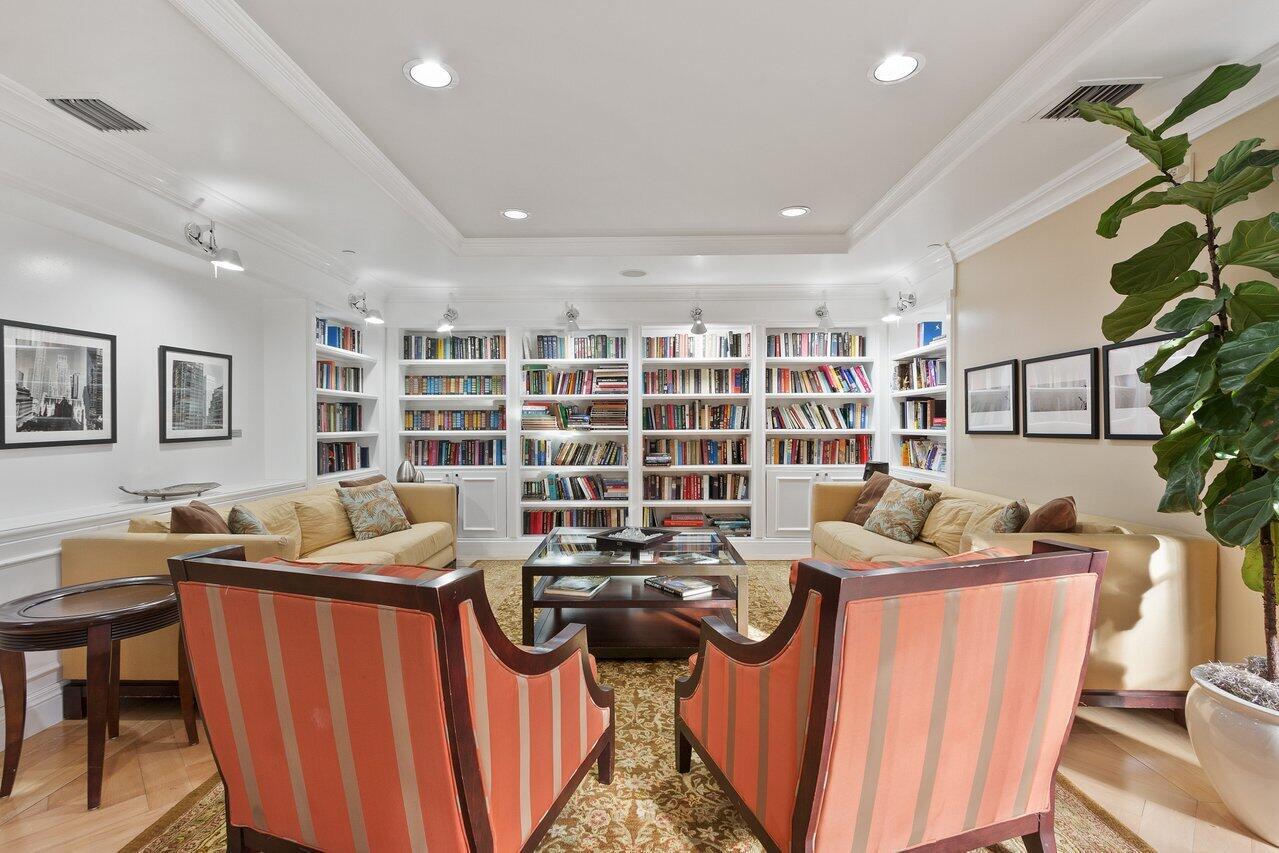 233 S Federal Hwy 410 Highway 410