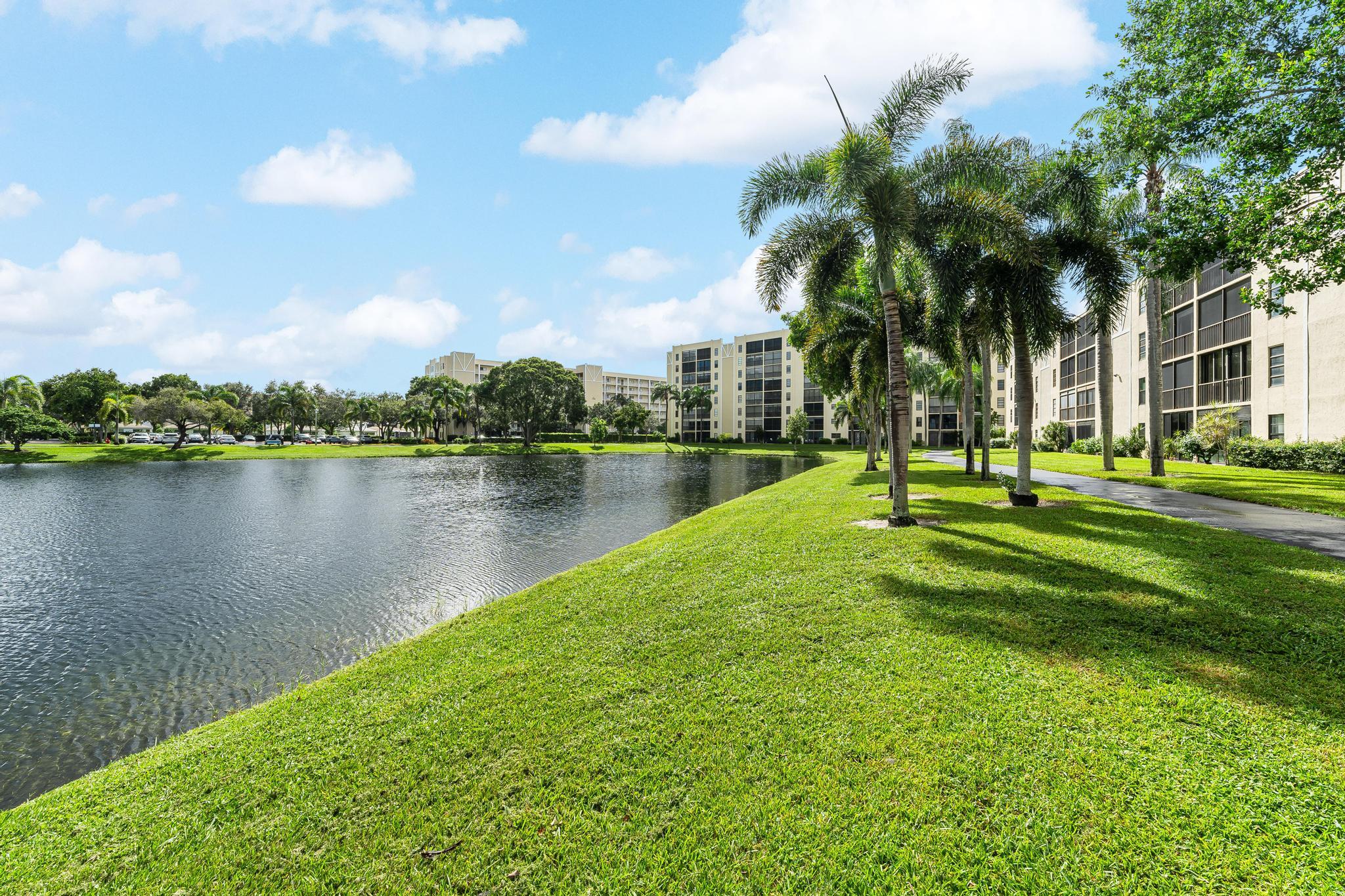 7290 Ashford Place, 303, Delray Beach Unit: 303