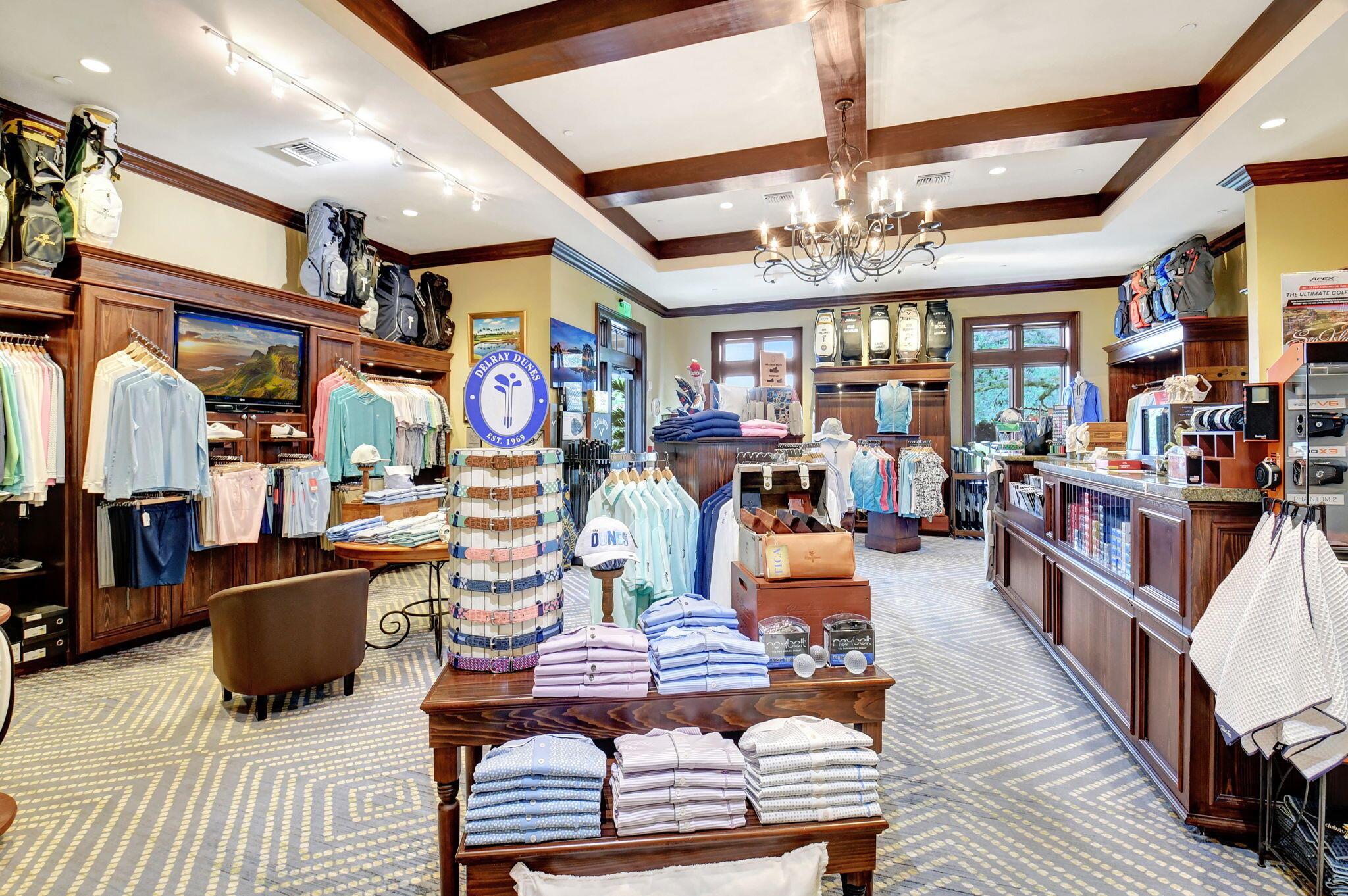 11601 N Lake Drive 10 Garden