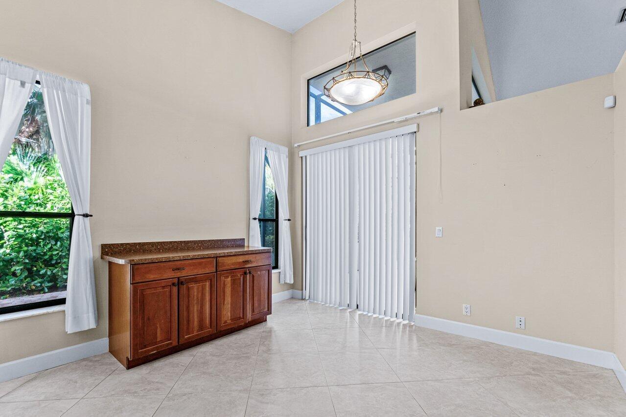 22272 Holcomb Place ()