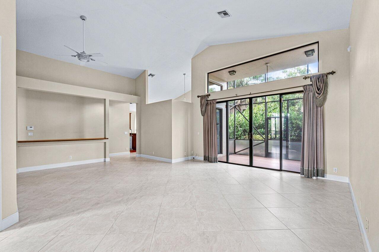 22272 Holcomb Place ()