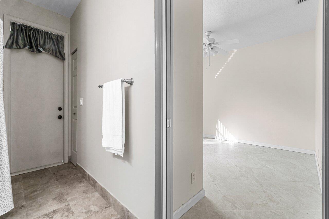 22272 Holcomb Place ()