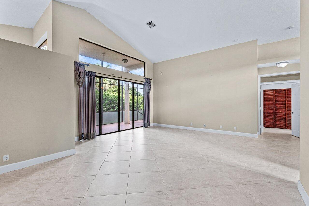 22272 Holcomb Place ()