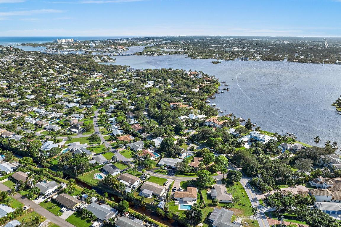 243 W Riverside Drive, Jupiter