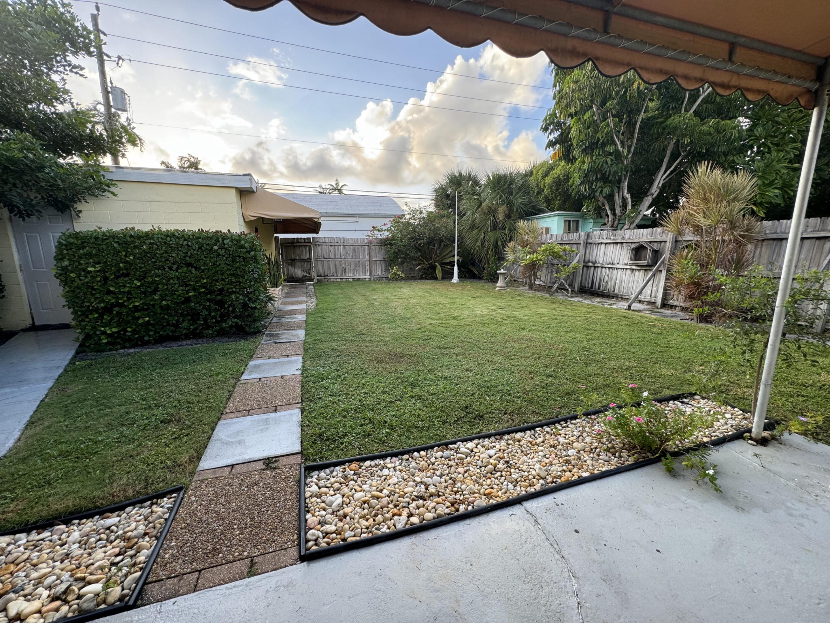 230 NE 7th Avenue 232