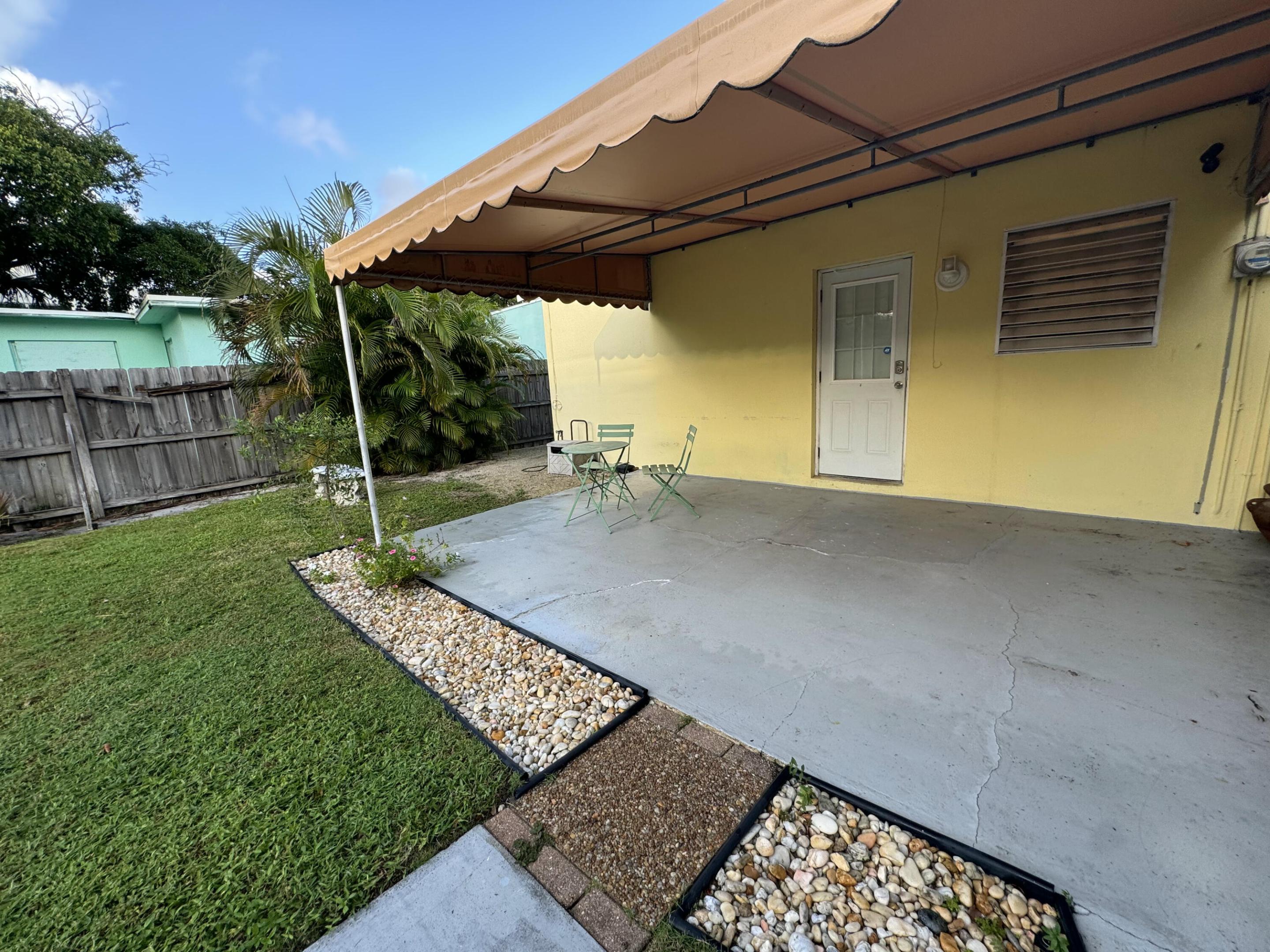 230 NE 7th Avenue 232