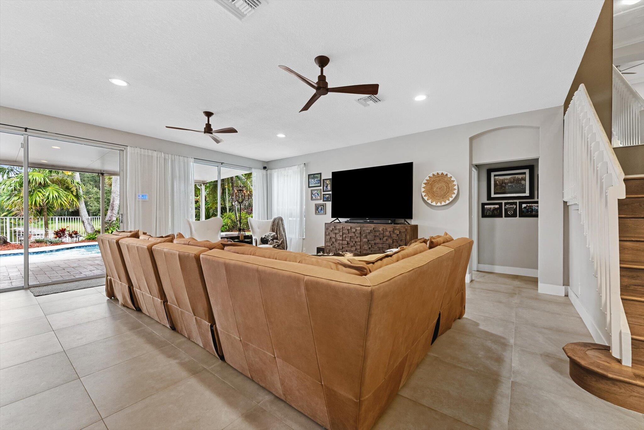 4487 NW 42nd Terrace