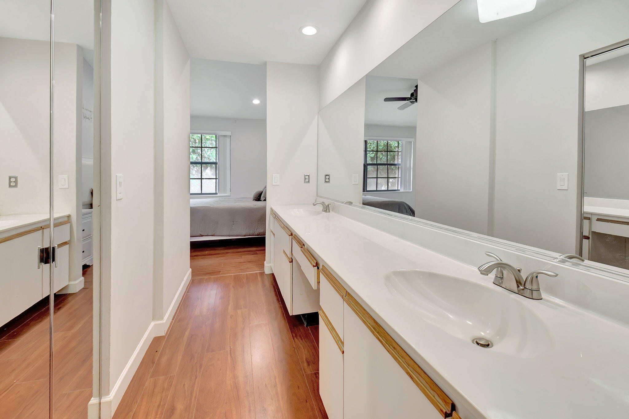 7846 La Mirada Drive 11