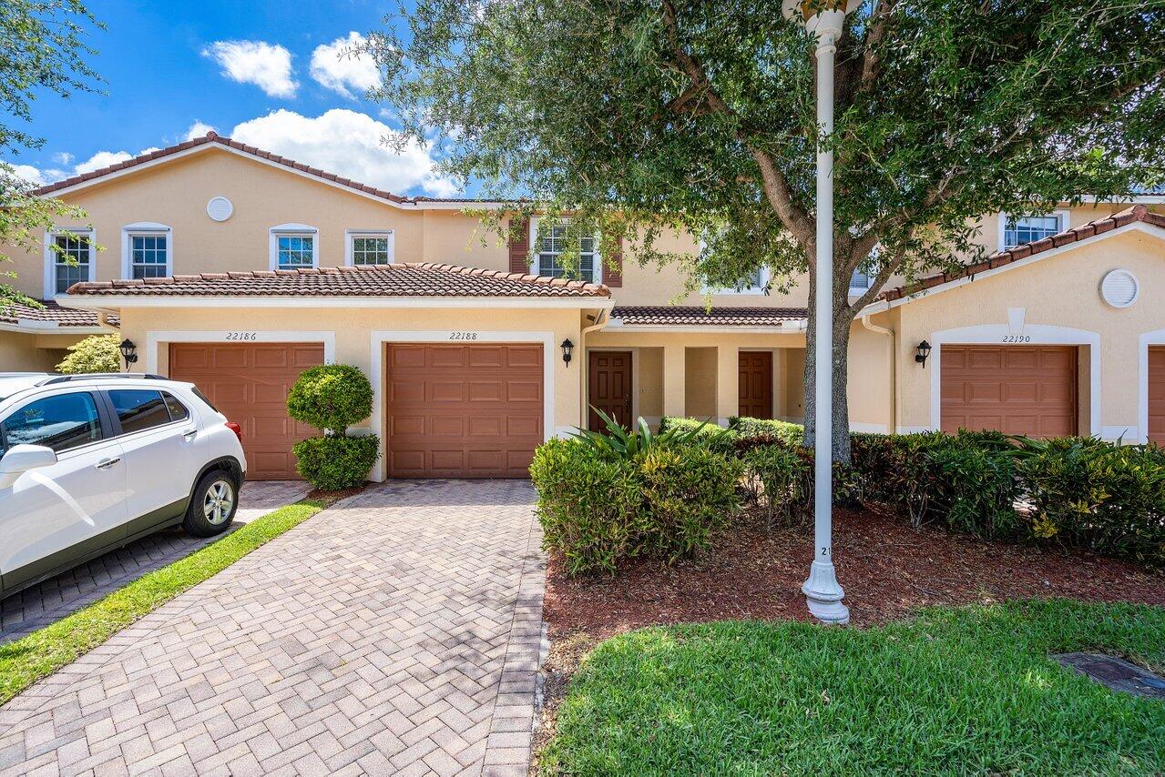 22188 Majestic Woods Way