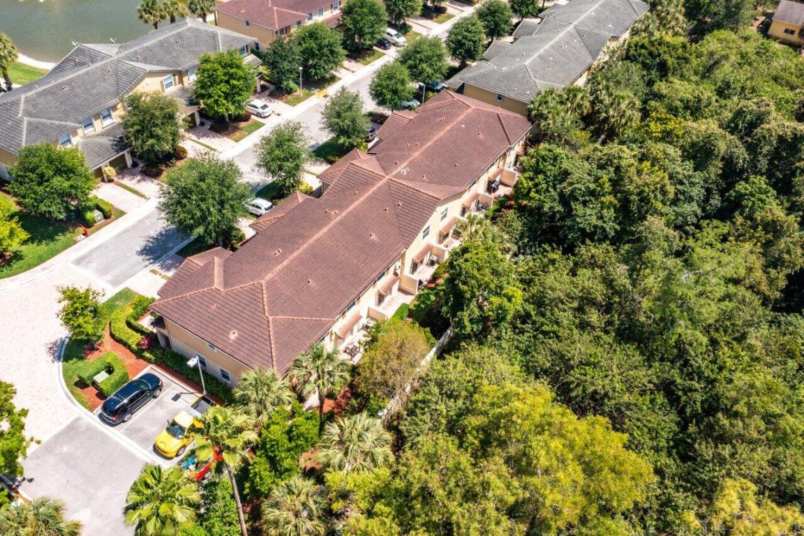 22188 Majestic Woods Way