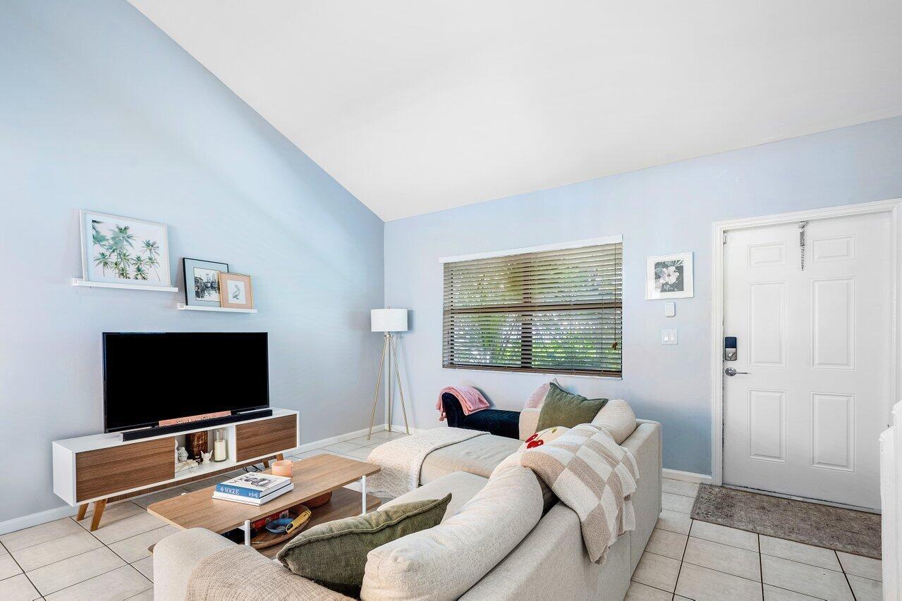 1455 Holly Heights Drive 46