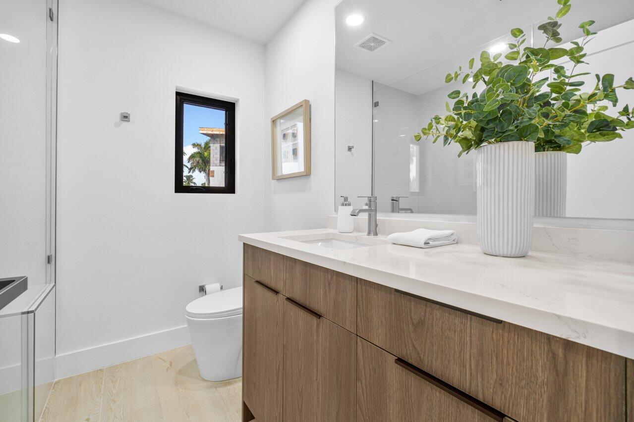 5201 NE 30th Terrace, Lighthouse Point