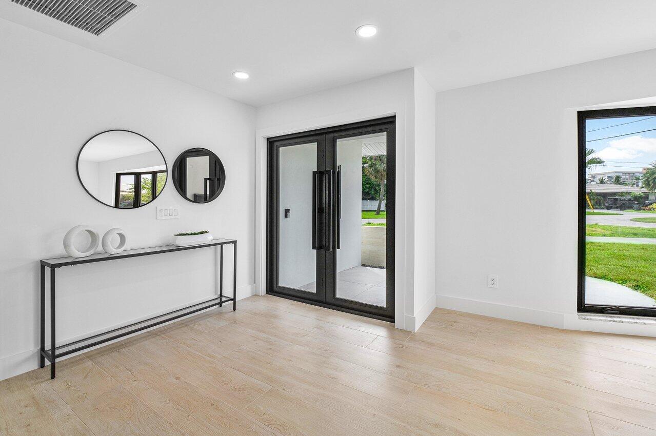 5201 NE 30th Terrace, Lighthouse Point