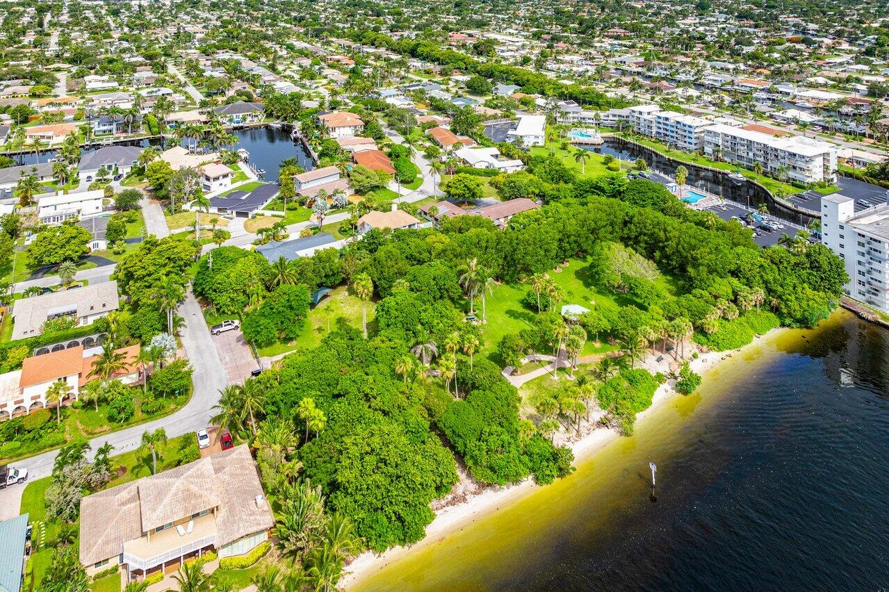 5201 NE 30th Terrace, Lighthouse Point