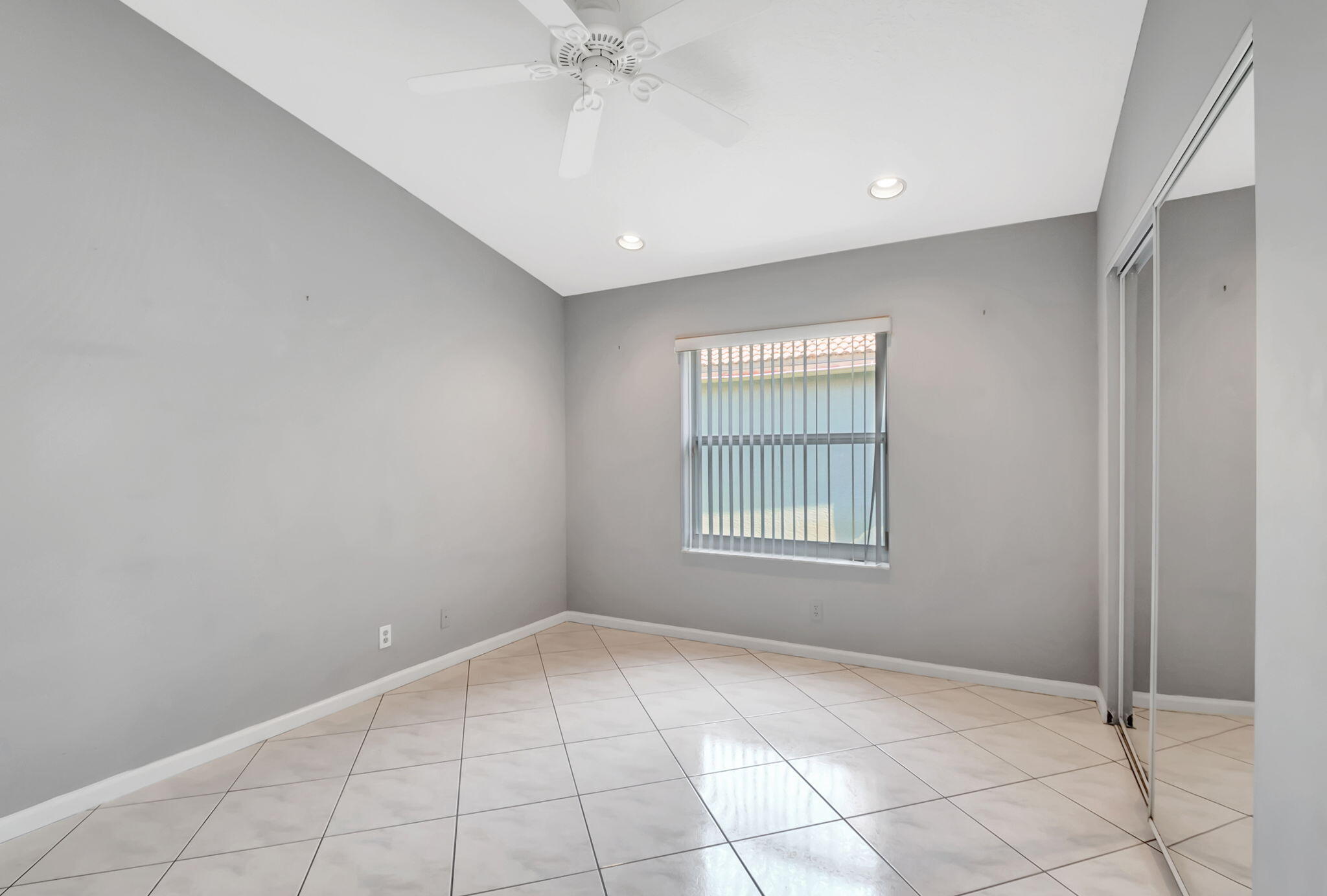 10921 Royal Caribbean Circle