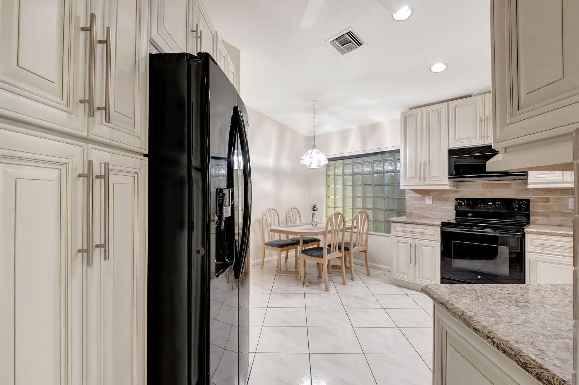 10921 Royal Caribbean Circle