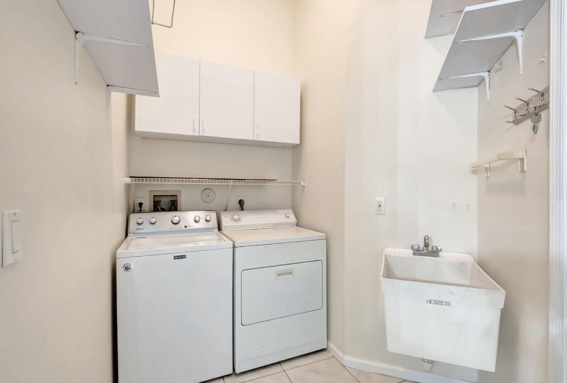 10921 Royal Caribbean Circle