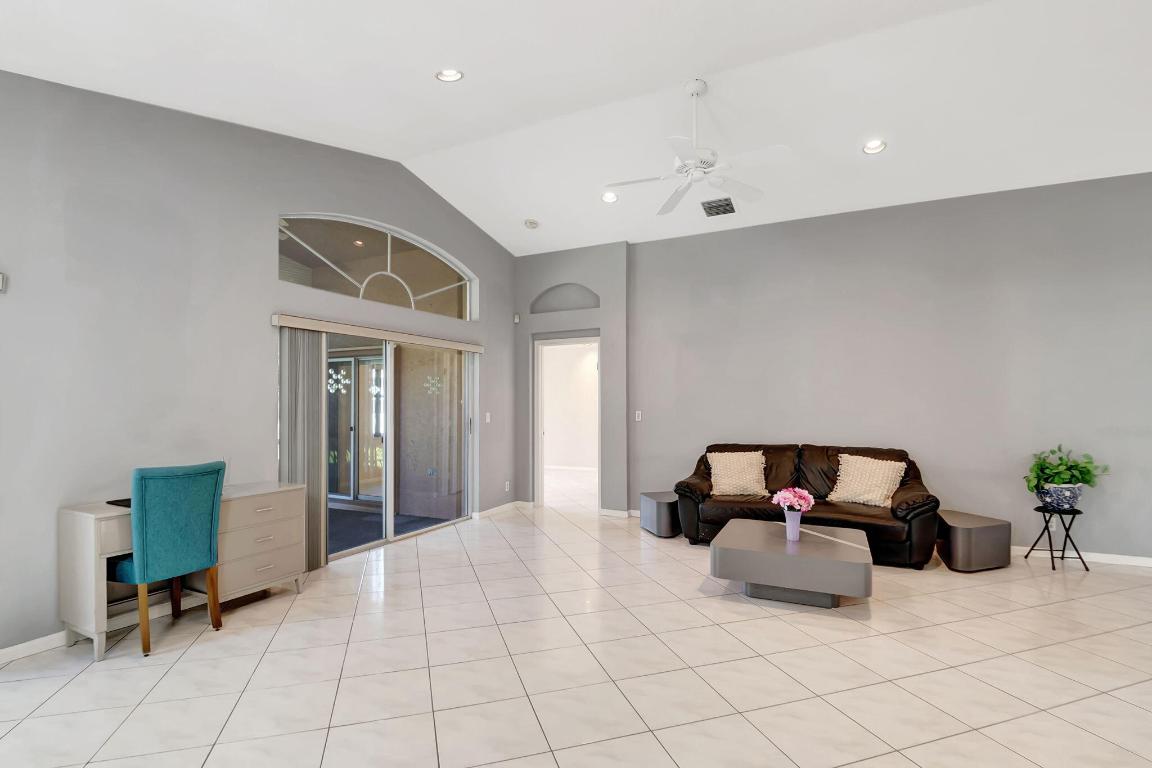 10921 Royal Caribbean Circle