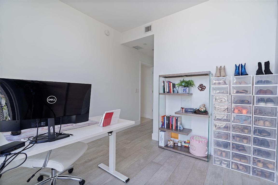 1010 Brickell Avenue 4801