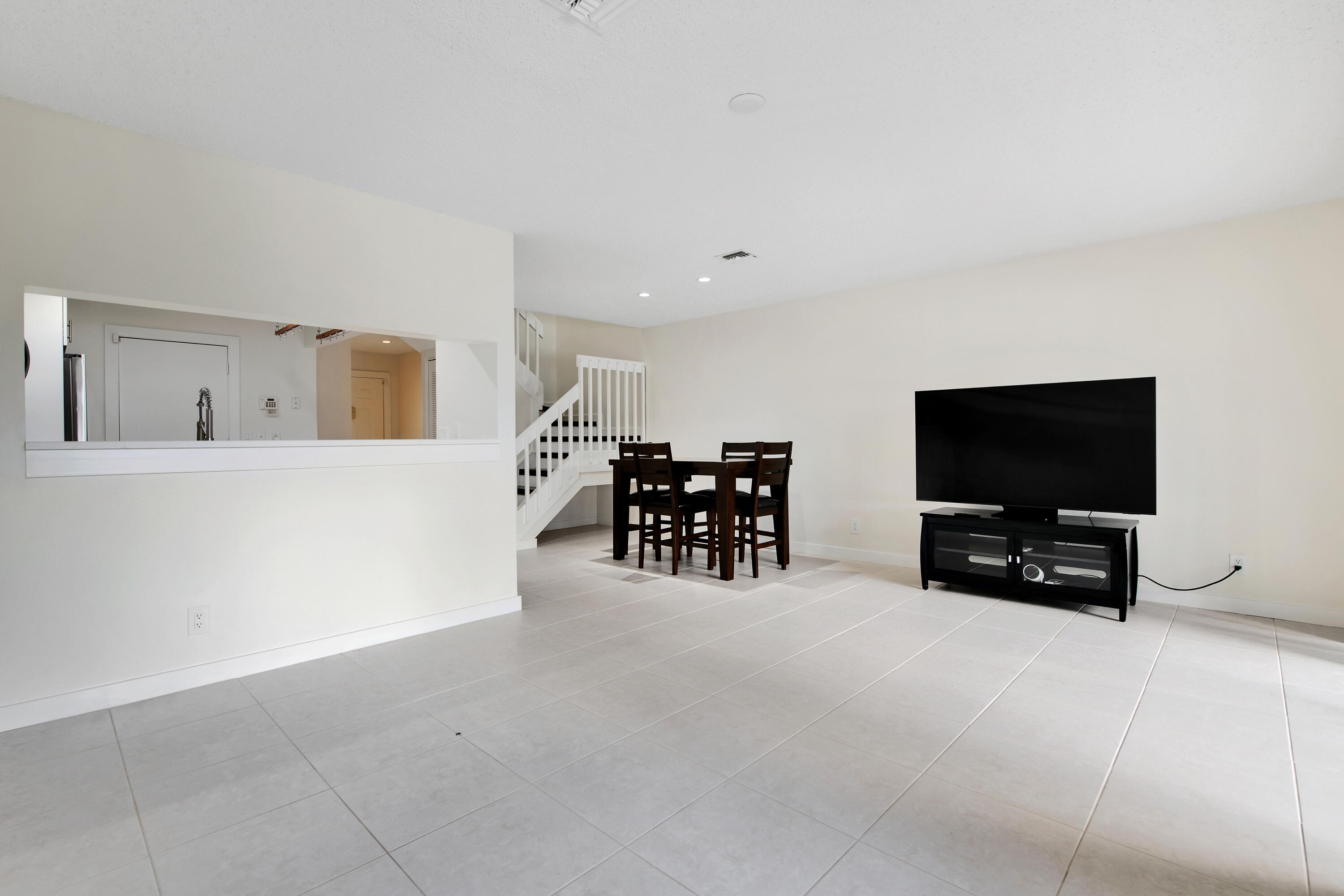 1889 Discovery Way, Deerfield Beach