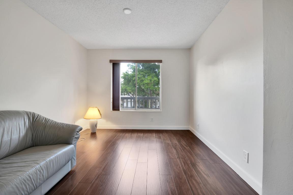 1889 Discovery Way, Deerfield Beach