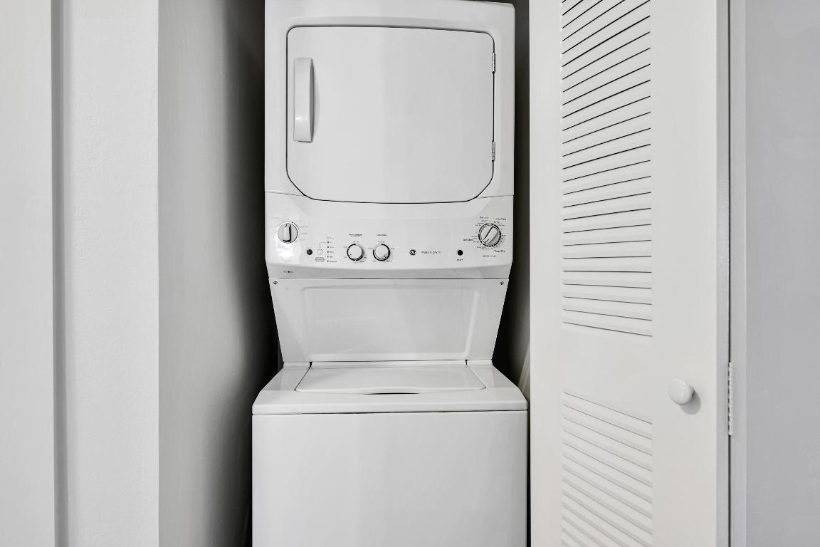 1889 Discovery Way, Deerfield Beach