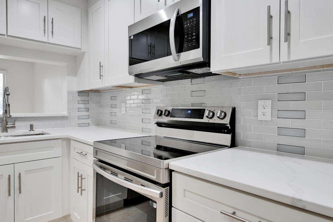 1889 Discovery Way, Deerfield Beach