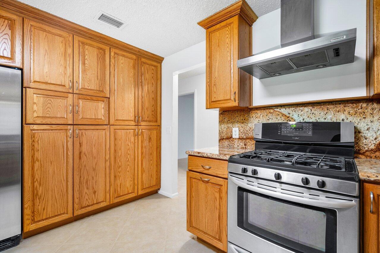 2423 NW Timbercreek Circle NW, Boca Raton