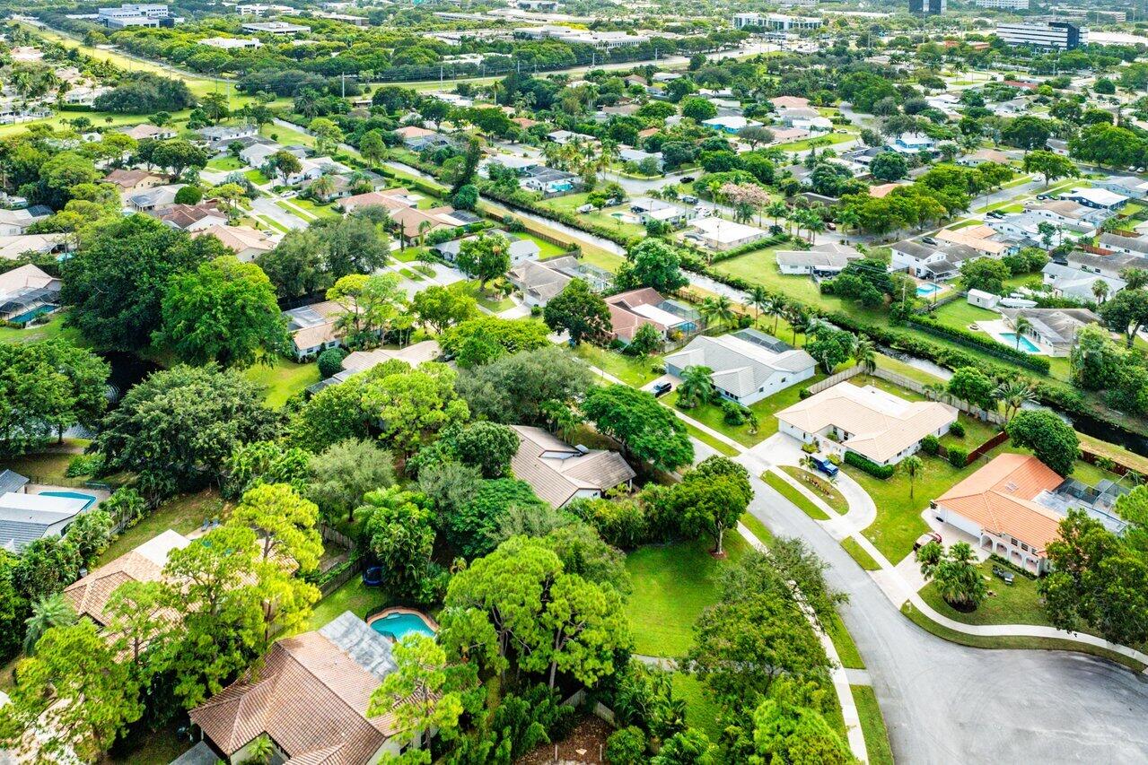 2423 NW Timbercreek Circle NW, Boca Raton