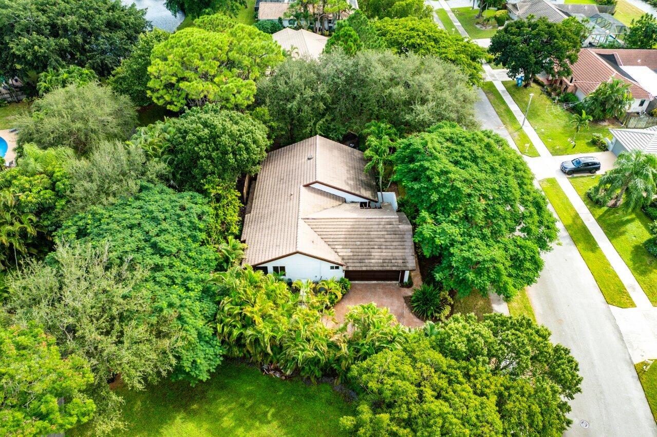 2423 NW Timbercreek Circle NW, Boca Raton