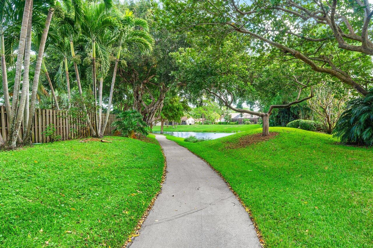 2423 NW Timbercreek Circle NW, Boca Raton