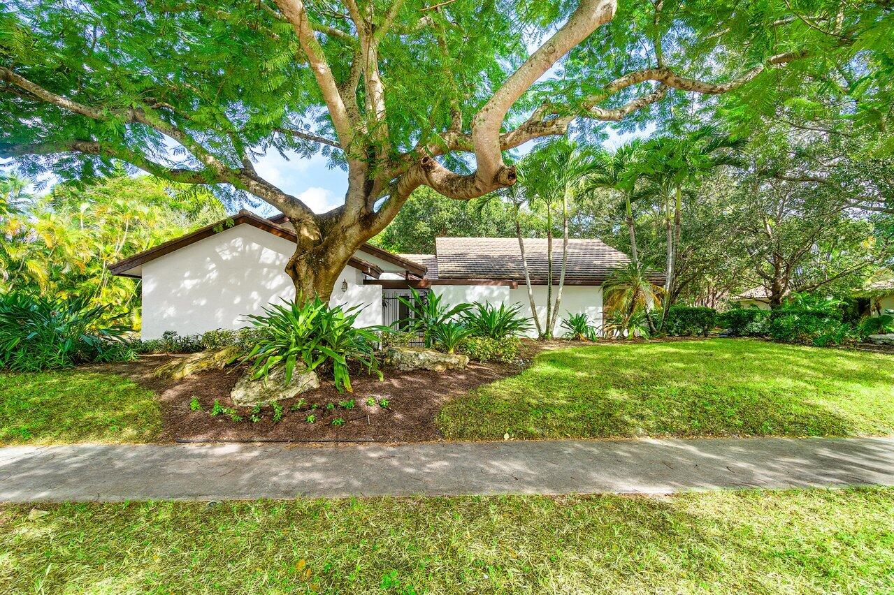 2423 NW Timbercreek Circle NW, Boca Raton