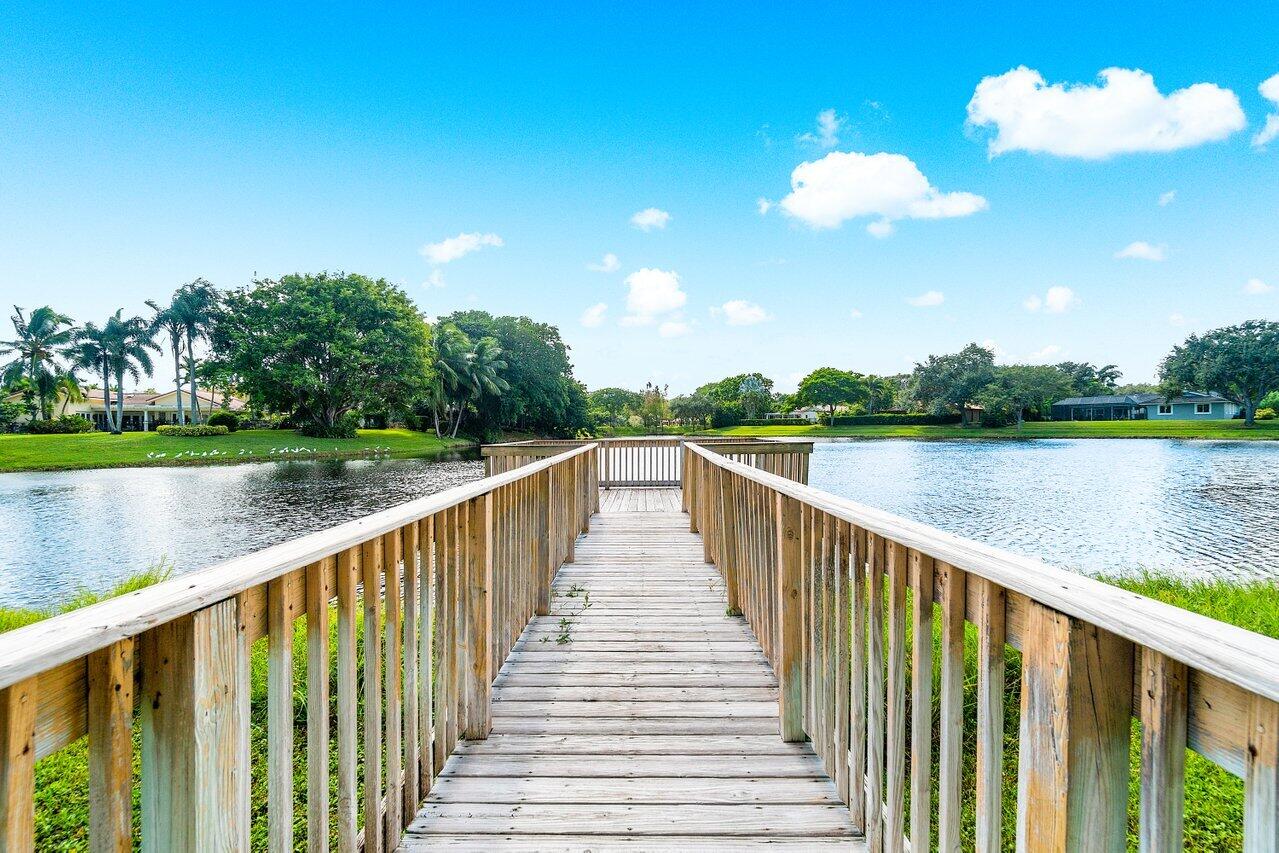 2423 NW Timbercreek Circle NW, Boca Raton