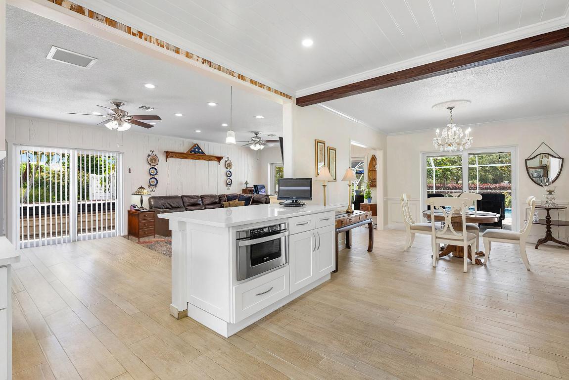 400 S Country Club Drive, Atlantis