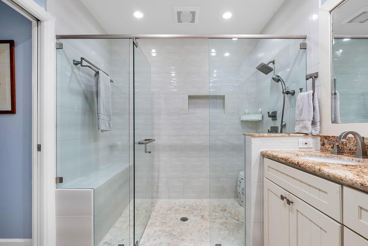 400 S Country Club Drive, Atlantis