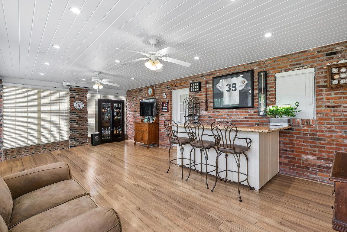 400 S Country Club Drive, Atlantis