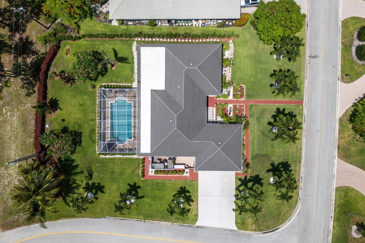 400 S Country Club Drive, Atlantis