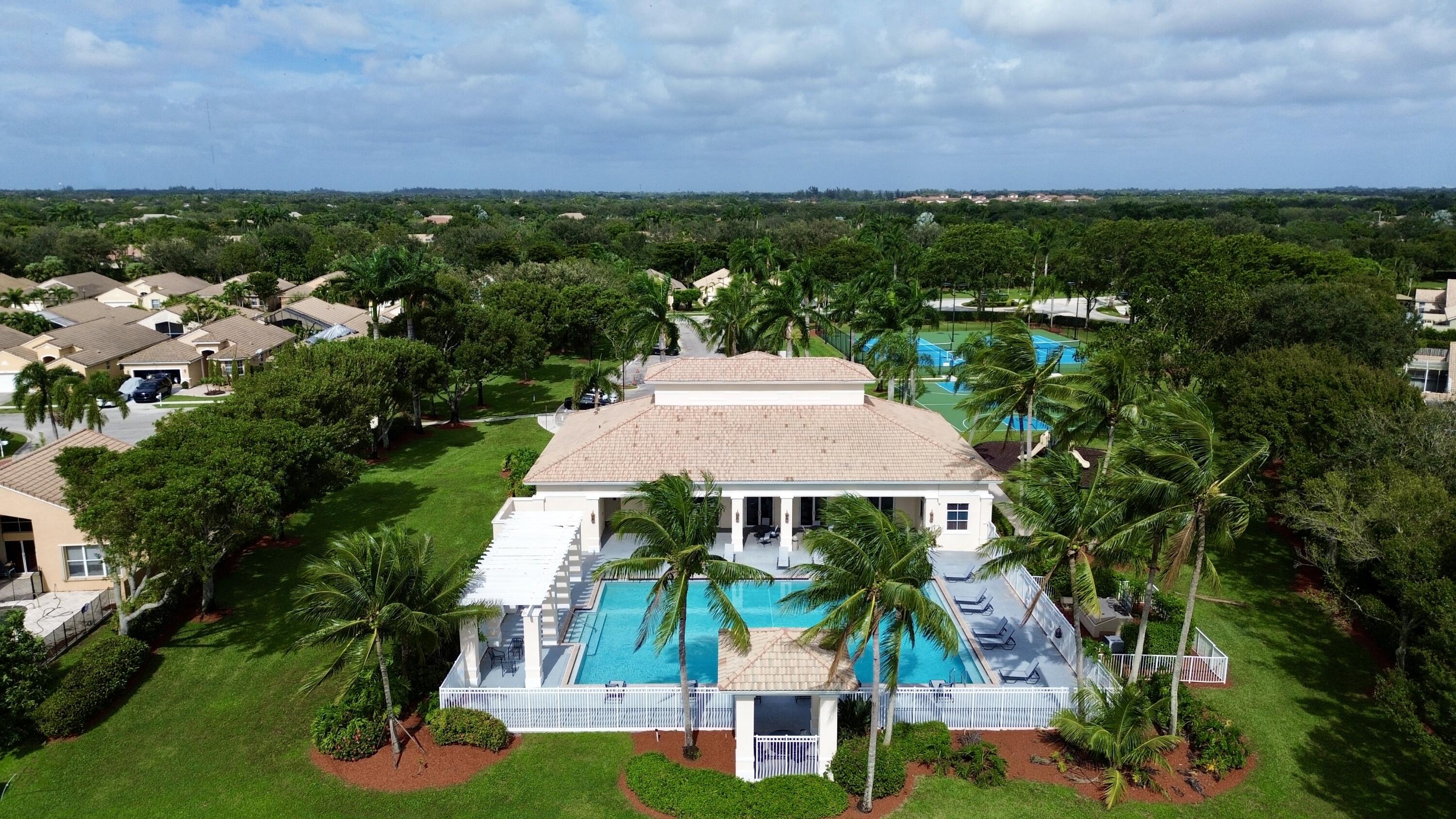 9517 Verona Lakes Blvd Boulevard