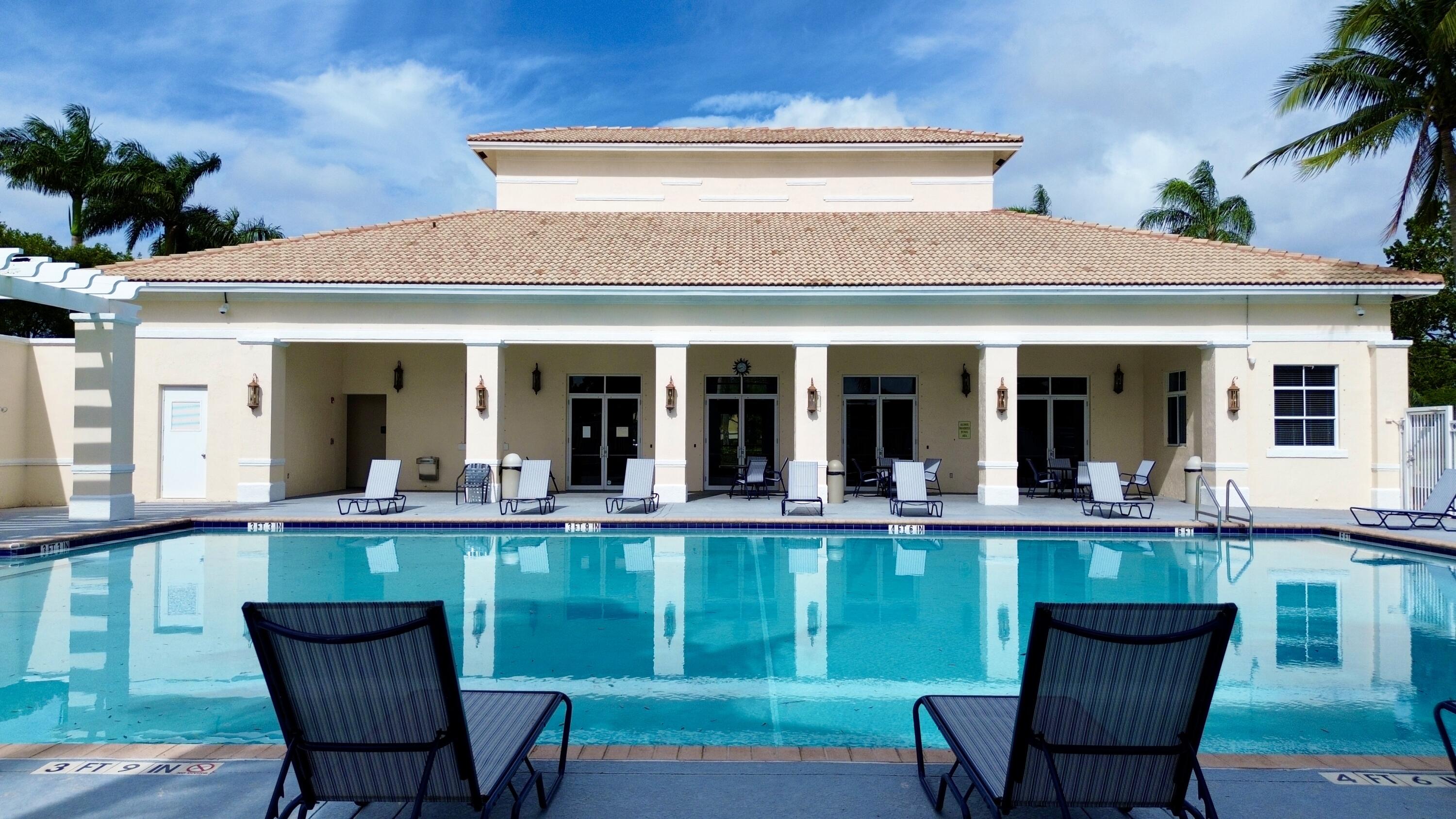 9517 Verona Lakes Blvd Boulevard