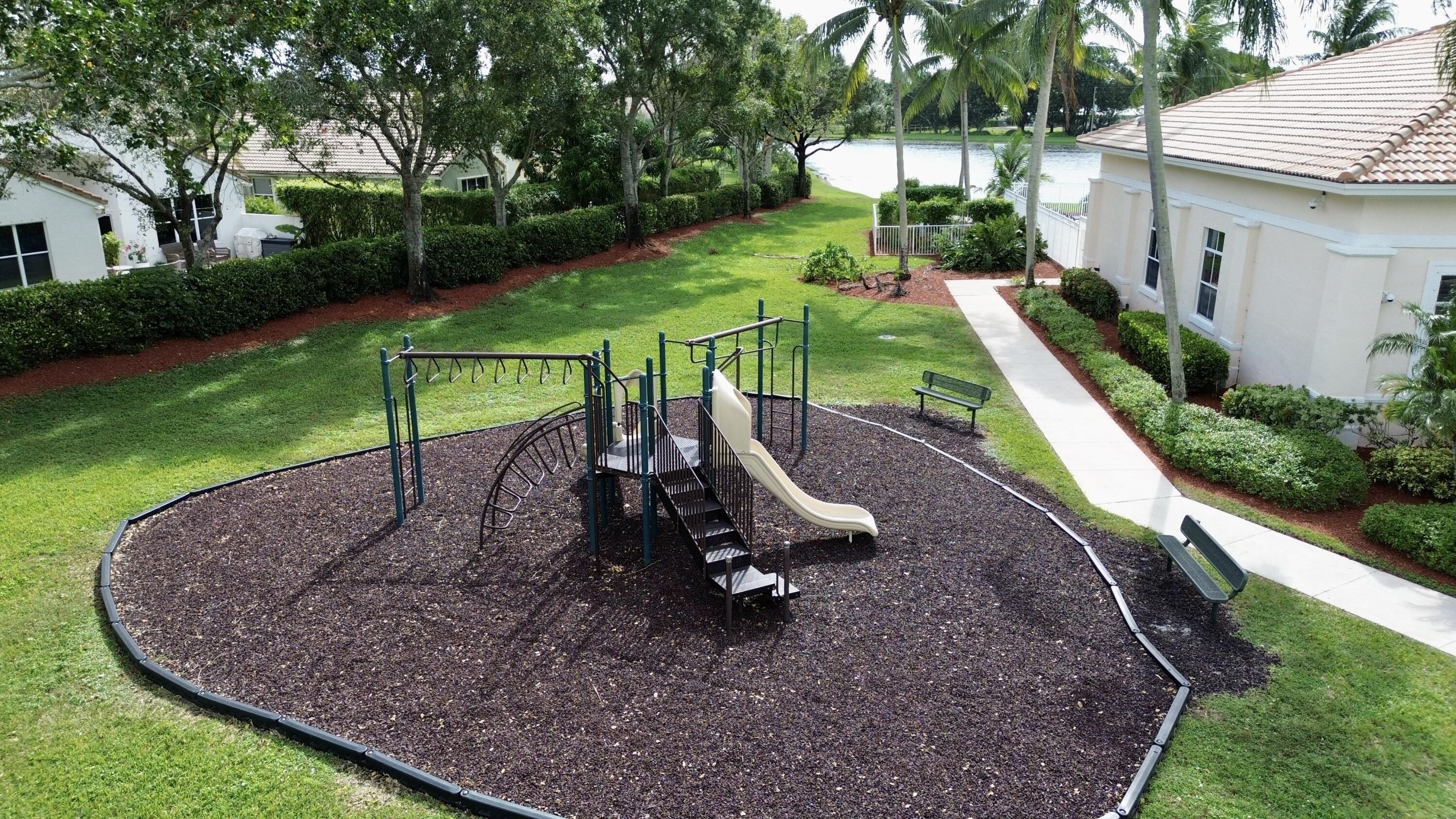 9517 Verona Lakes Blvd Boulevard