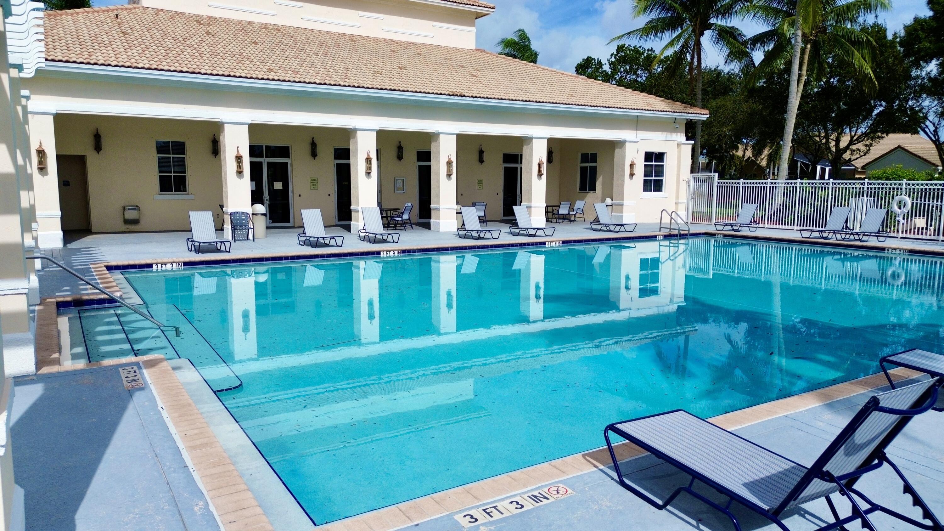 9517 Verona Lakes Blvd Boulevard