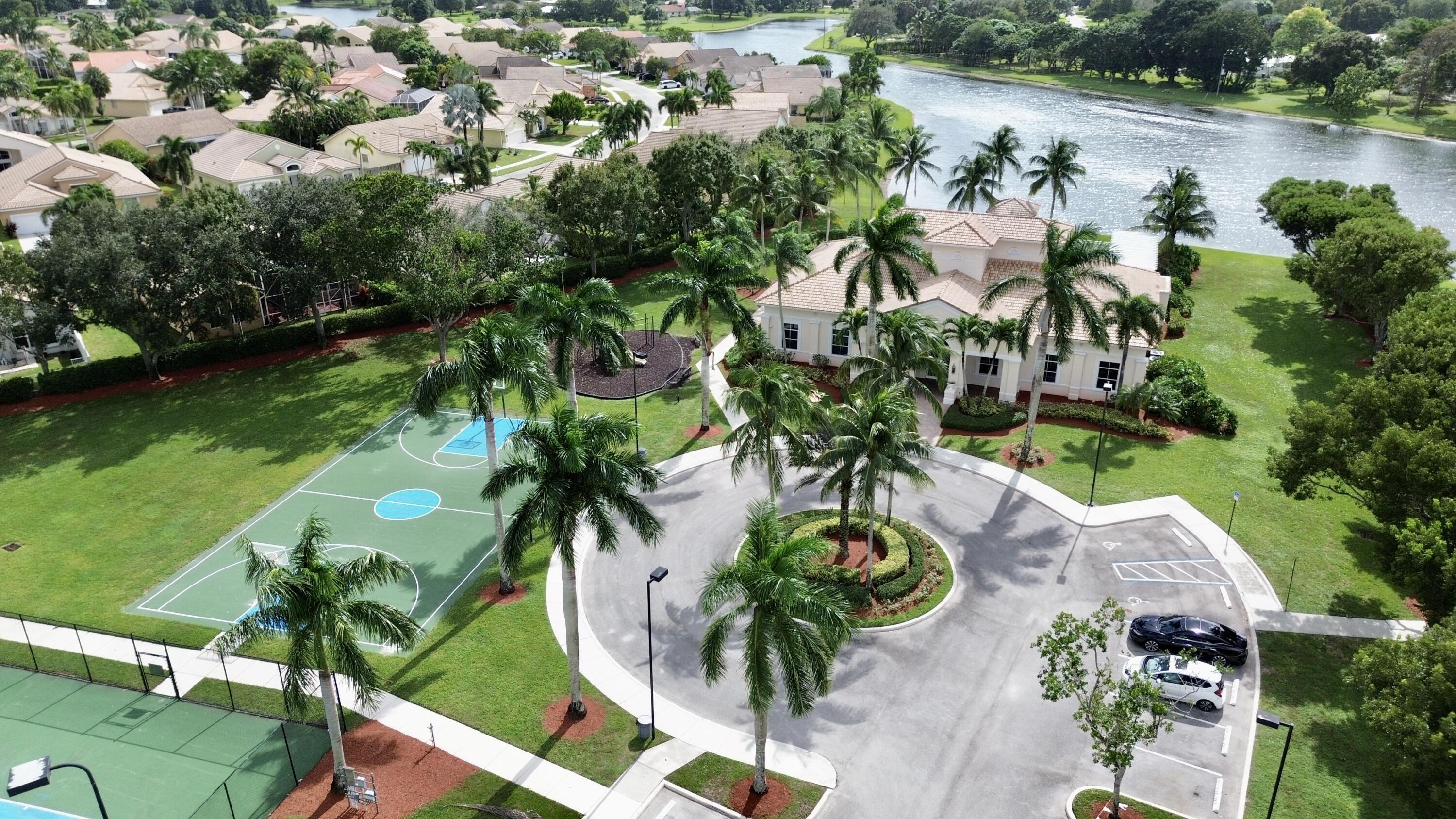 9517 Verona Lakes Blvd Boulevard