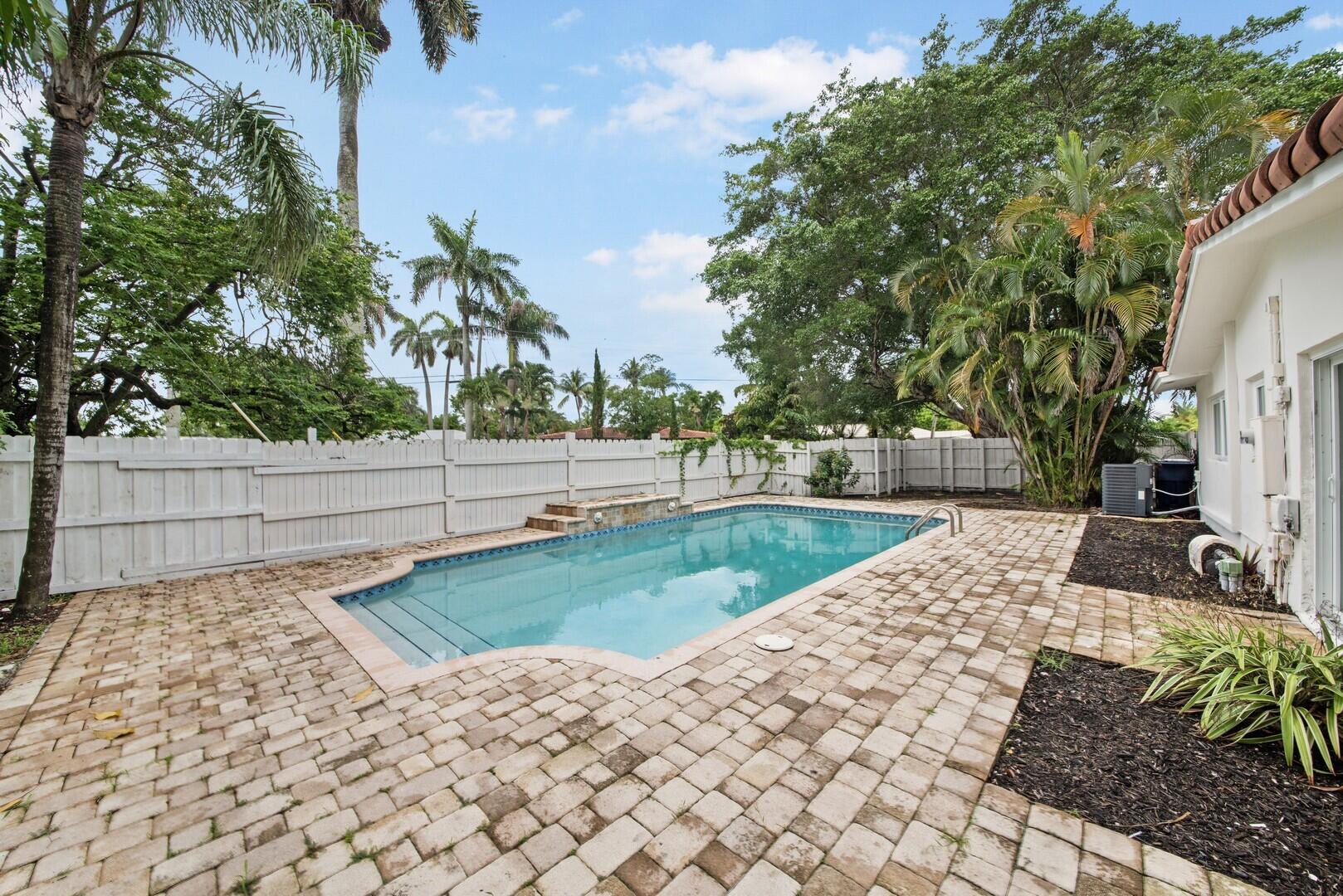141 NE 30th Street, Wilton Manors